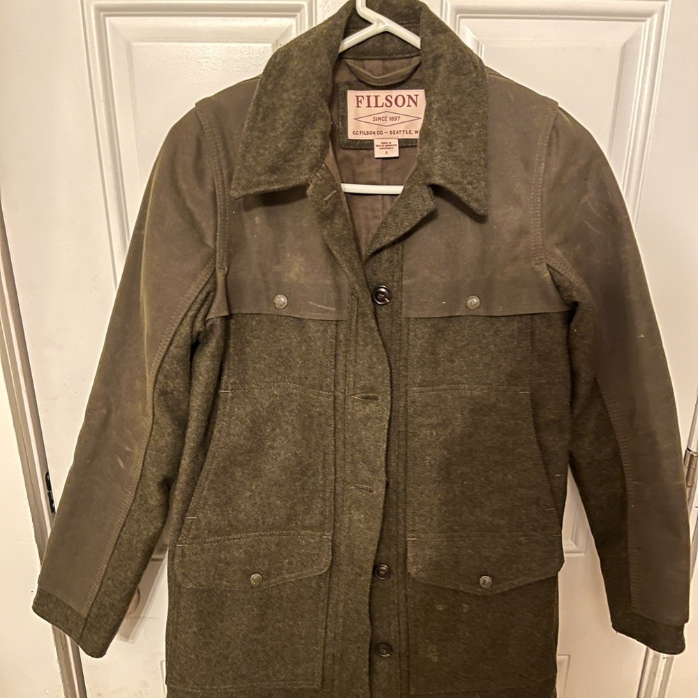 Filson Women’s size small wool/ tin cloth coat